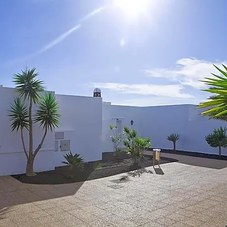 Livvo Coloradamar Szálloda Playa Blanca