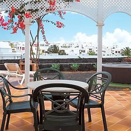 Livvo Coloradamar 2* Playa Blanca